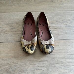 Alaia Snake Embossed Bow Tie Leather Flats 37